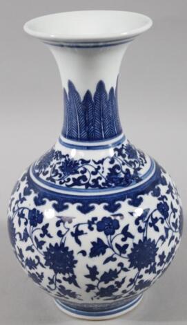 A Chinese porcelain blue and white vase