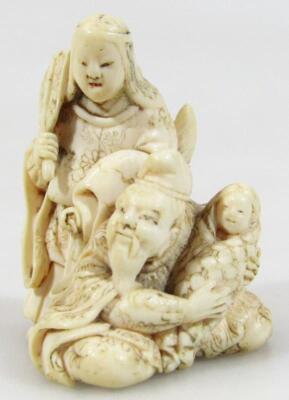 An early 20thC Japanese ivory okimono - 11