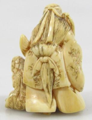 An early 20thC Japanese ivory okimono - 12