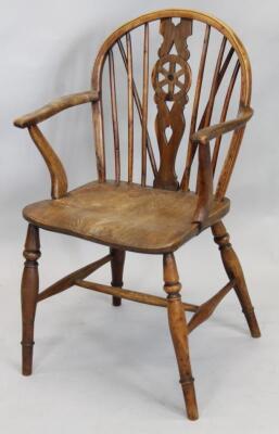 A mid 19thC Windsor chair