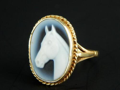 A 9ct gold dress ring