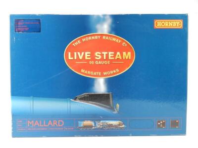 A Hornby Dublo gauge Mallard steam powered train set