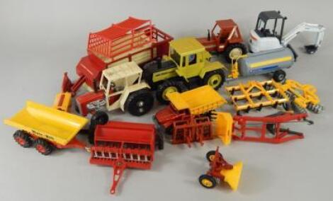 A quantity of die-cast and other agricultural vehicles