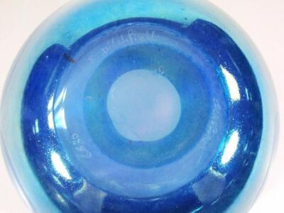 A John Ditchfield Glasform bowl - 3