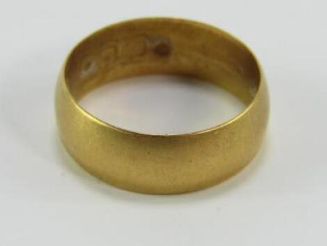 A 22ct gold wedding band