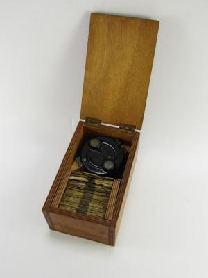 A Sawyers black bakelite View-Master