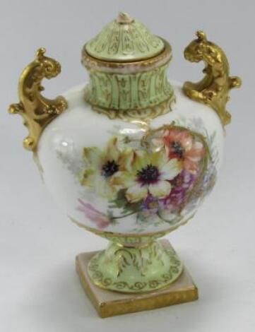 A Rudolstadt late 19thC porcelain vase and cover