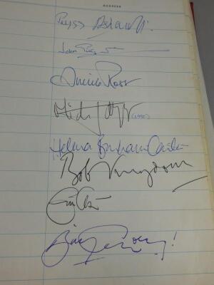 A collection of autographs - 3