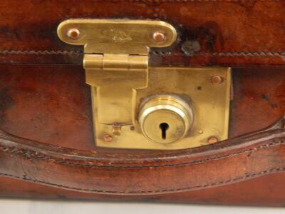 An Asprey leather suitcase - 3