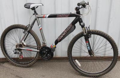 A gentleman's Reebok Trakker mountain bike.