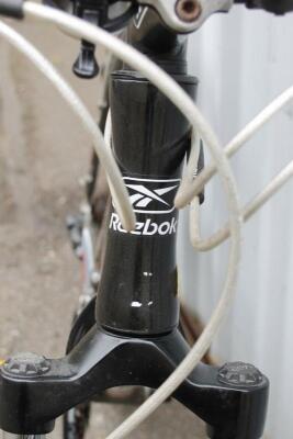 A gentleman's Reebok Trakker mountain bike. - 2