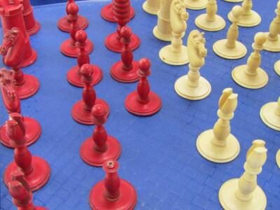 A 19thC Anglo Indian ivory chess set - 2