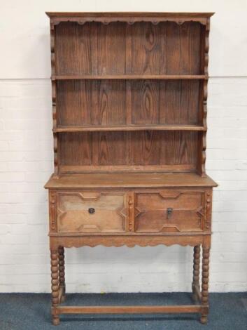 An early 20thC oak dresser