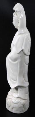 A Chinese blanc de chine porcelain figure - 13