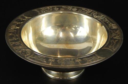 A George V silver dish