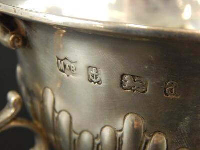 A late Victorian silver loving cup - 2