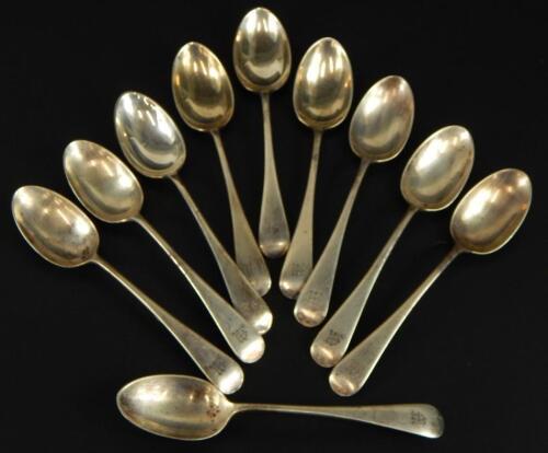 A set of ten Edwardian Old English pattern teaspoons