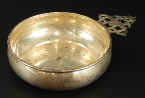 An American white metal porringer