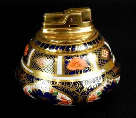 A Royal Crown Derby Old Imari pattern lighter