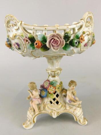 A Continental porcelain centrepiece