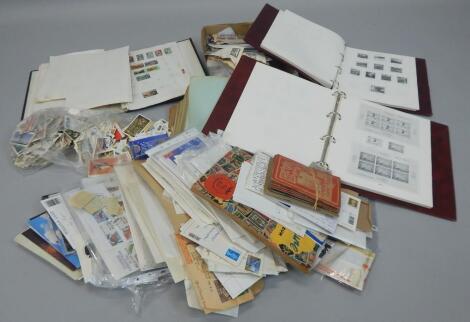 A large quantity of loose stamps