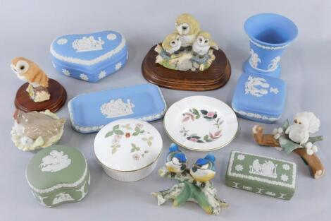 Miscellaneous ceramic items