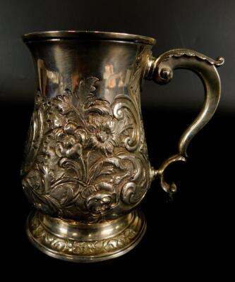 A George III silver baluster mug