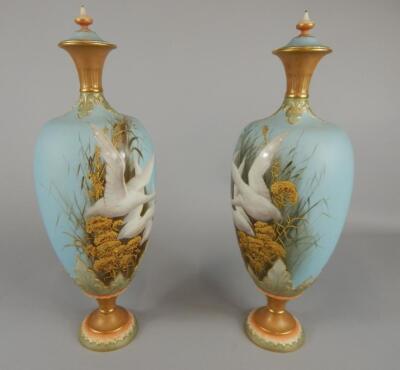 A pair of Royal Worcester vases and covers - 7