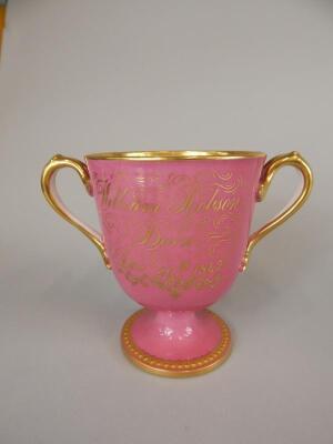 An early Victorian English porcelain two handled loving cup - 2