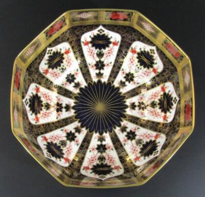 A Royal Crown Derby Imari pattern hexagonal fruit bowl - 2