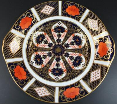 A Royal Crown Derby Imari pattern shallow plate - 4