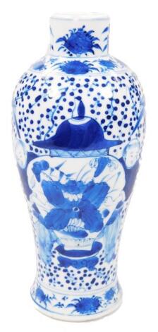 A Chinese porcelain blue and white vase