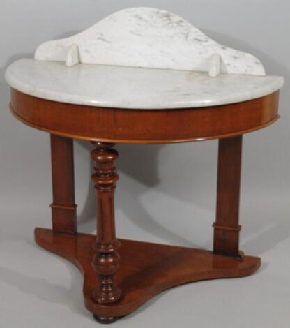 A Victorian D-end marble top washstand