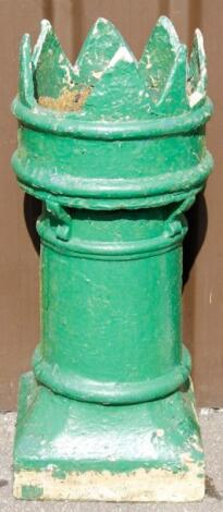 An early 20thC chimney pot