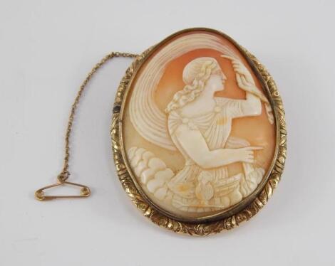 A Victorian shell cameo brooch