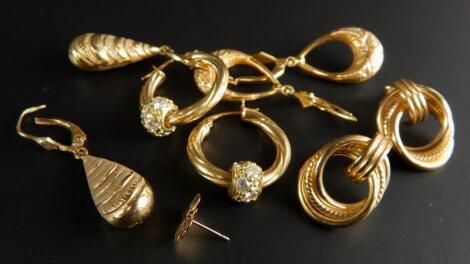 Various 9ct gold and other earrings