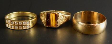 Three 9ct gold dress rings