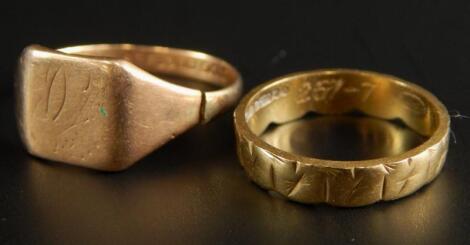 Two 9ct gold rings