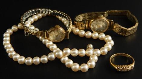 Various jewellery