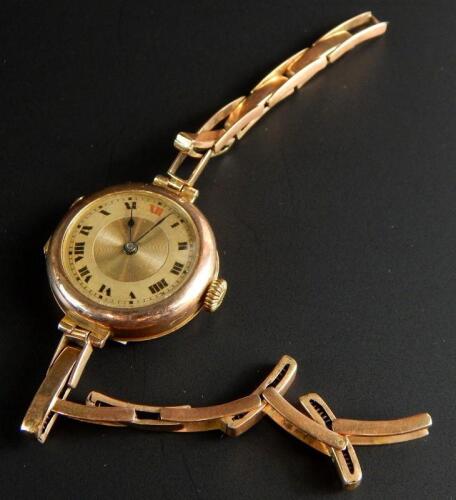 A 9ct gold wristwatch