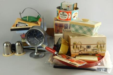 A quantity of 1960/70's retro items