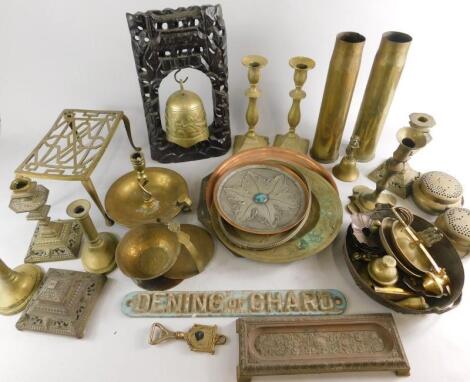 Miscellaneous metalware