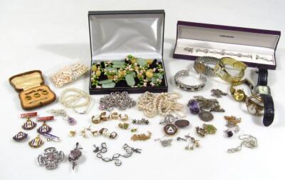 Various 9ct and other jewellery