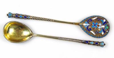 A set of six Russian silver gilt and enamel teaspoons - 2