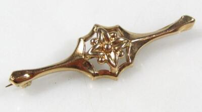 An Edwardian diamond and pearl brooch - 2