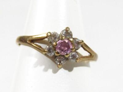 A ladies dress ring - 2