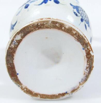 A small Italian Maiolica pottery apothecary jar - 6