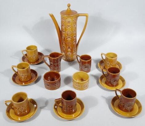 A Susan Williams-Ellis Portmeirion Totem pattern part coffee service