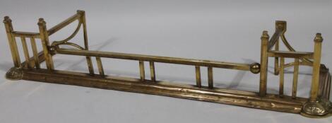 A late 19thC/early 20thC Arts & Crafts design brass D-end fender