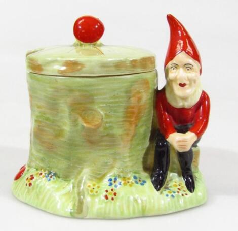 A Crown Devon 622 pattern elf preserve pot and cover